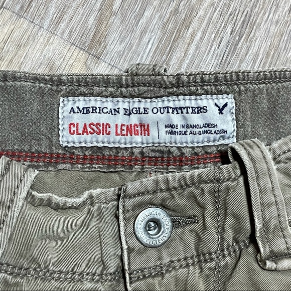 American Eagle Cargo Shorts Distressed Size 30 - Picture 6 of 7